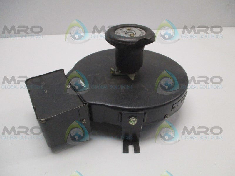 JOSLYN CLARK 66-1042P30 RHEOSTAT 1600OHMS (AS PICTURED)  UNMP