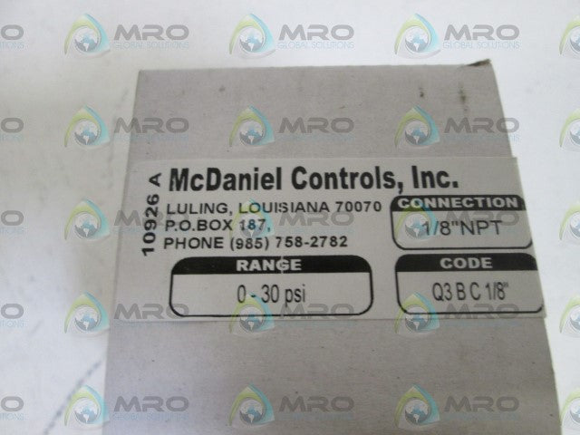 MC DANIEL CONTROLS, INC. GAUGE 1/8" NPT 0-30PSI Q3BC 1/8" *NEW IN BOX*
