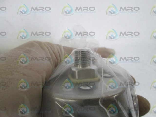 MC DANIEL CONTROLS, INC. GAUGE 1/8" NPT 0-30PSI Q3BC 1/8" *NEW IN BOX*