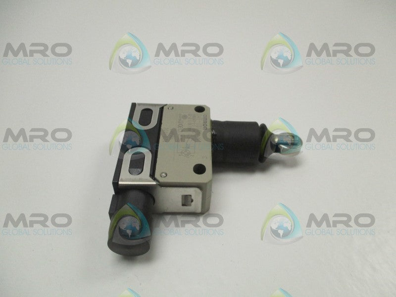 OMRON D4E-1D10N-M LIMIT SWITCH (MISSING ACCESSORIES) *NEW NO BOX *