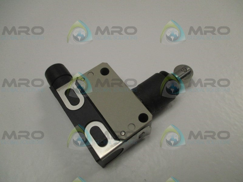 OMRON D4E-1D10N-M LIMIT SWITCH (MISSING ACCESSORIES) *NEW NO BOX *