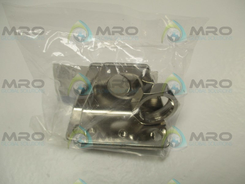 SMC CM-L020B FOOT BRACKET * NEW IN FACTORY BAG *