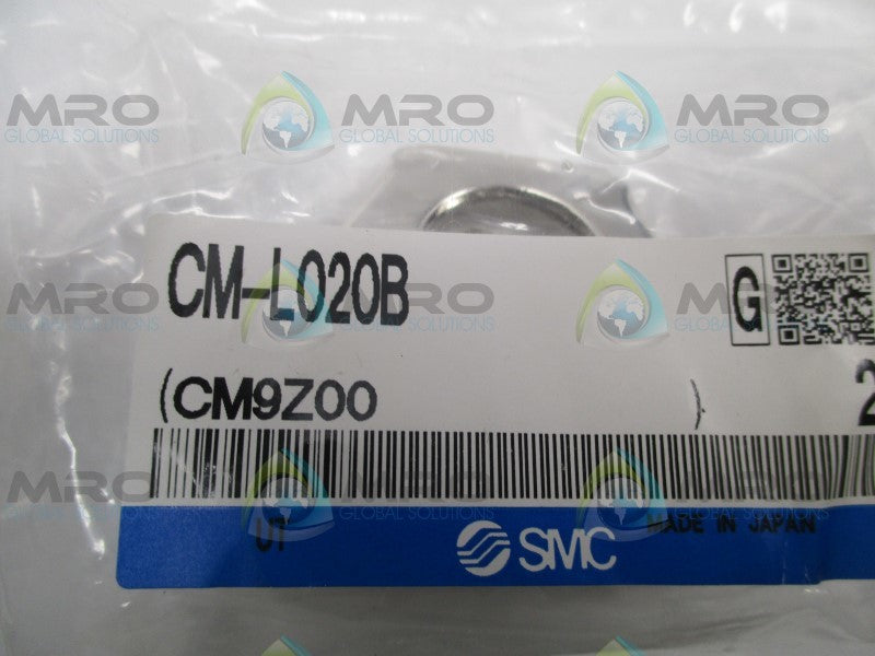 SMC CM-L020B FOOT BRACKET * NEW IN FACTORY BAG *