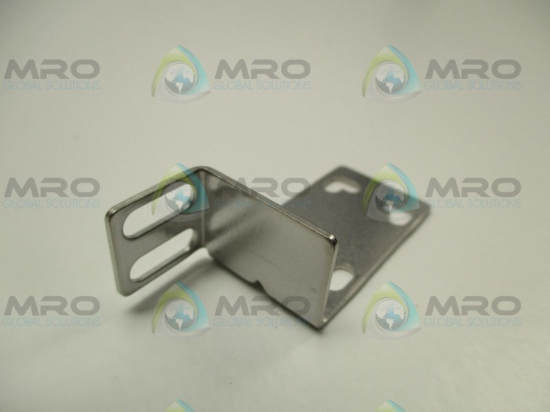 KEYENCE PZ-B22 MOUNTING BRACKET * NEW IN BOX *