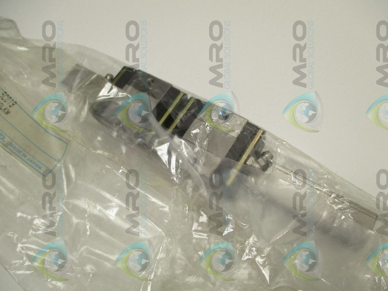 THK SR20V2DDM+220LKM 5C019 LINEAR GUIDE RAIL * NEW IN FACTORY BAG *