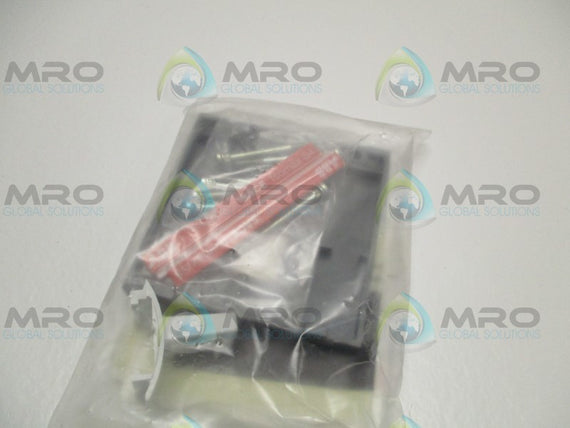 ABB 1SDA043500R1 KIT COVER + OPERATING LEVER * NEW IN FACTORY BAG *