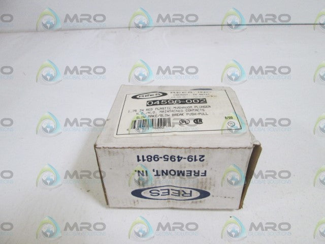 REES PUSHBUTTON RED 04596-002 *NEW IN BOX*