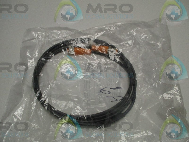 IFM EFECTOR EVC013 CONNECTION CABLE  * NEW IN FACTORY BAG *