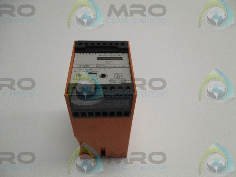 IFM EFECTOR VS0200 FLOW SWITCH CONTROLLER * USED *