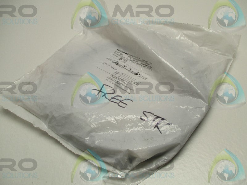 IFM EFECTOR EVC108 CONNECTION CABLE * NEW IN FACTORY BAG *