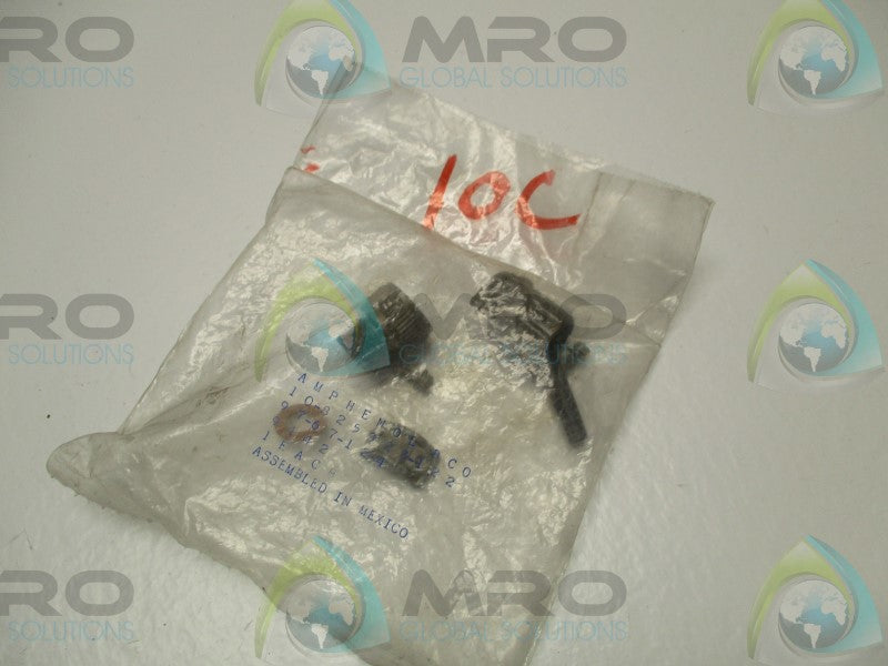 AMPHENOL 97-67-12-4 CIRCULAR CONNECTOR * NEW IN FACTORY BAG *