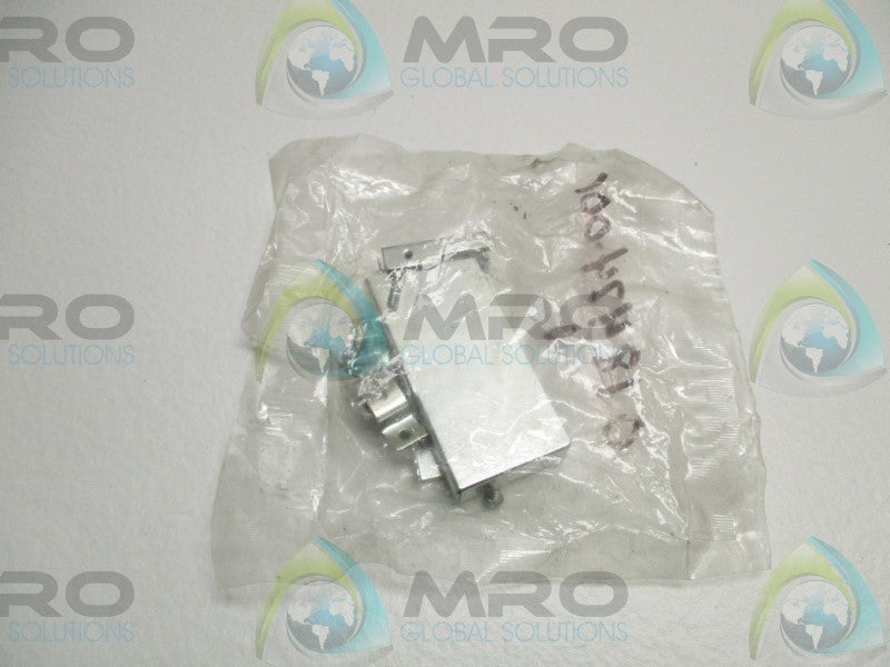 AMP 202383-1 CONNECTOR * NEW IN FACTORY BAG *