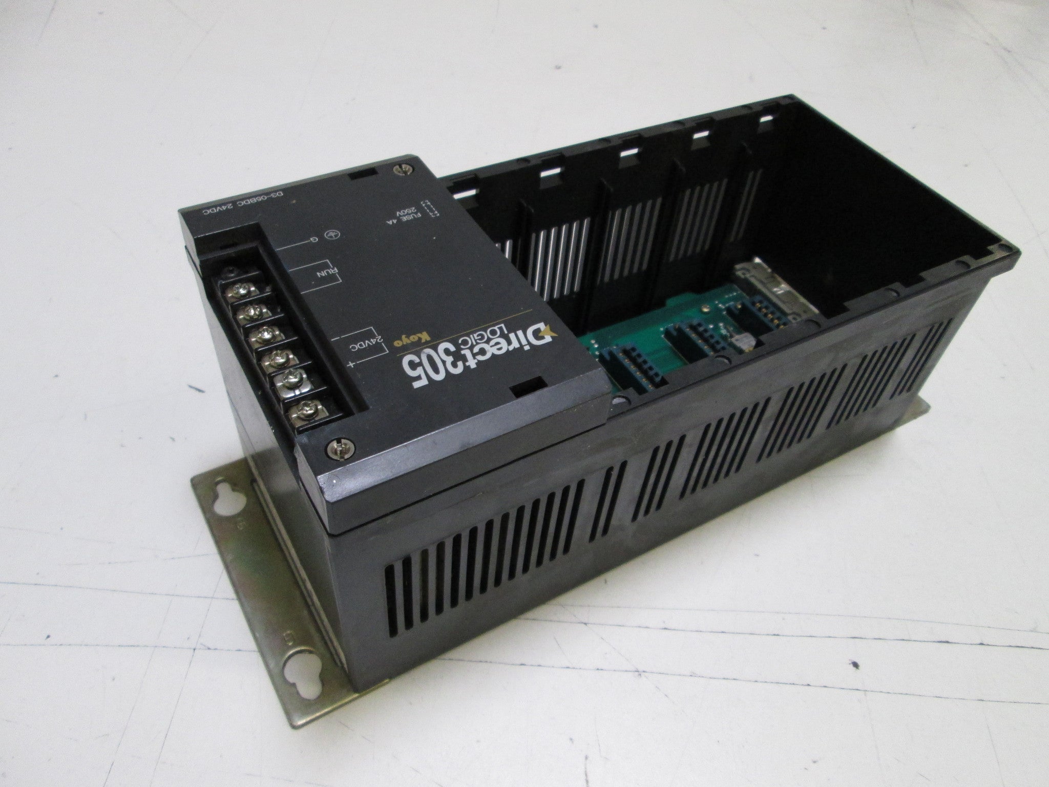 PLC DIRECT D3-05BDC 5-SLOT RACK *USED*