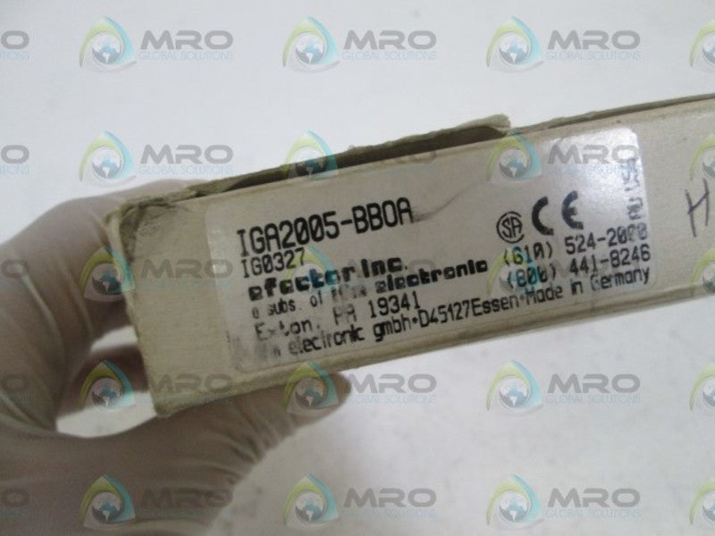 IFM EFECTOR IGA2005-BBOA INDUCTIVE PROXIMITY SENSOR (AS PICTURED) *NEW IN BOX*