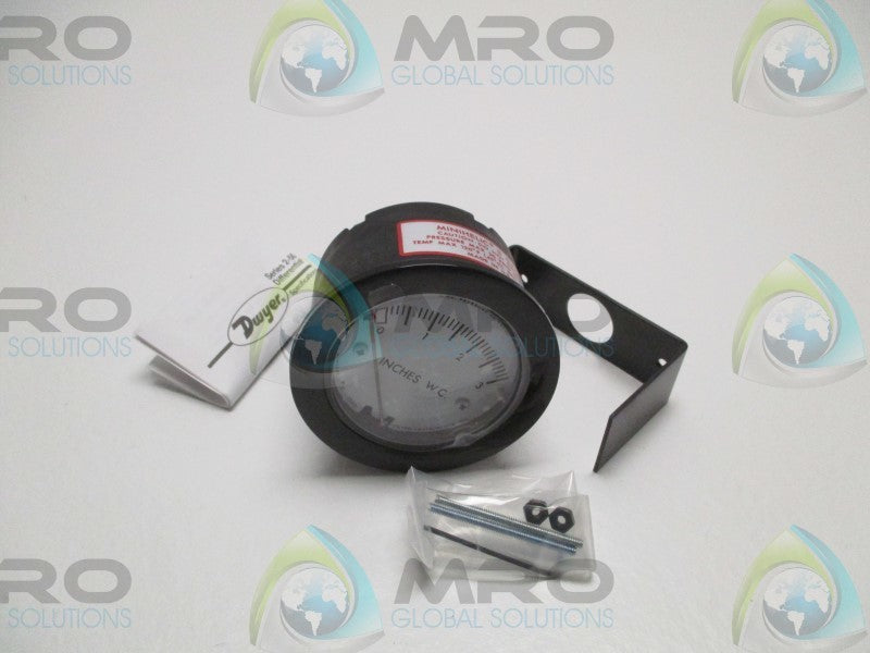 DWYER 2-5003 GAGE 0-3" W.C. * NEW IN ORIGINAL PACKAGE *