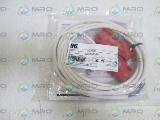 STI SAFETY INTERLOCK SWITCH 44507-0020 *NEW IN BAG*