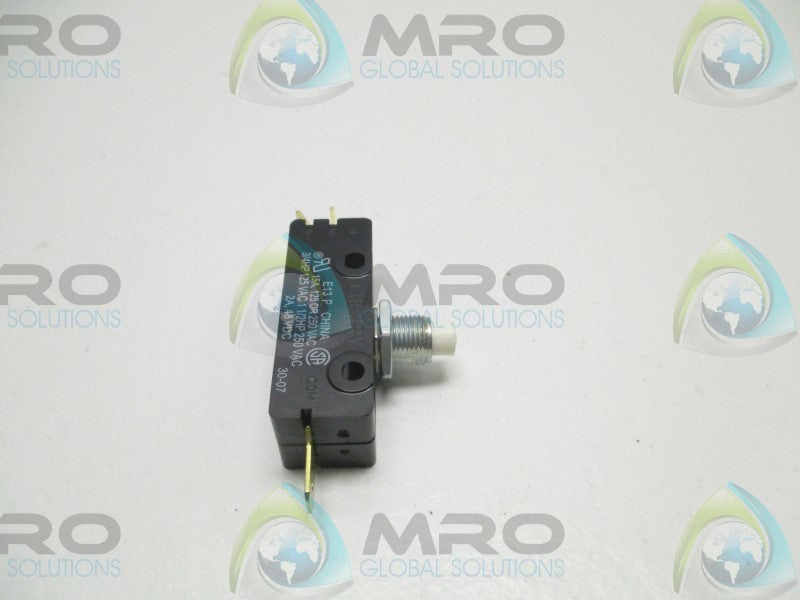 CHERRY E13P SNAP ACTION SWITCH * NEW NO BOX *