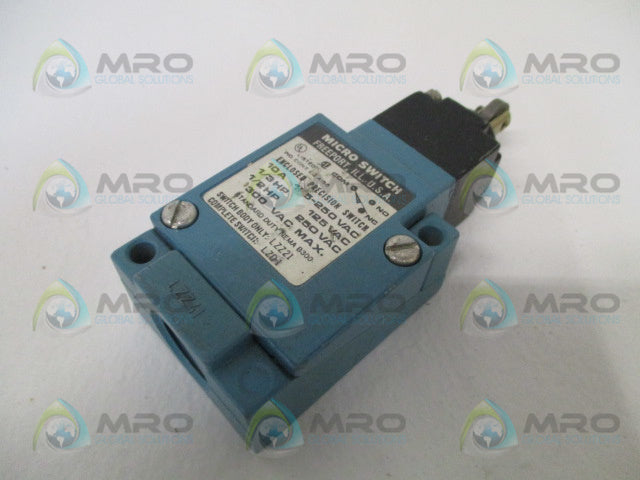 MICROSWITCH LZD1 ENCLOSED PRECISION SWITCH *USED*