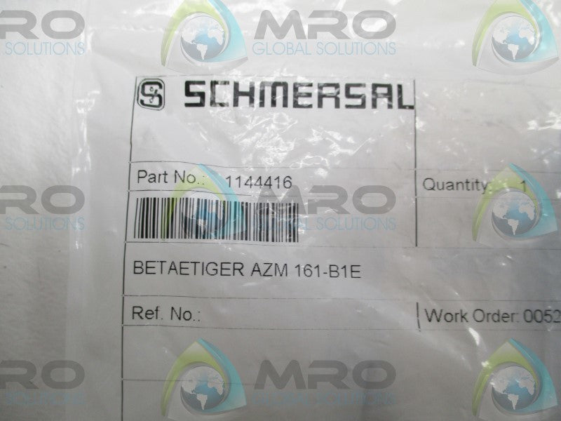SCHMERSAL AZM161-B1E * NEW IN FACTORY BAG *