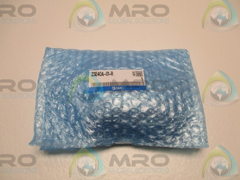 SMC ZSE40A-01-R DIGITAL PRESSURE SWITCH * NEW IN FACTORY BAG *