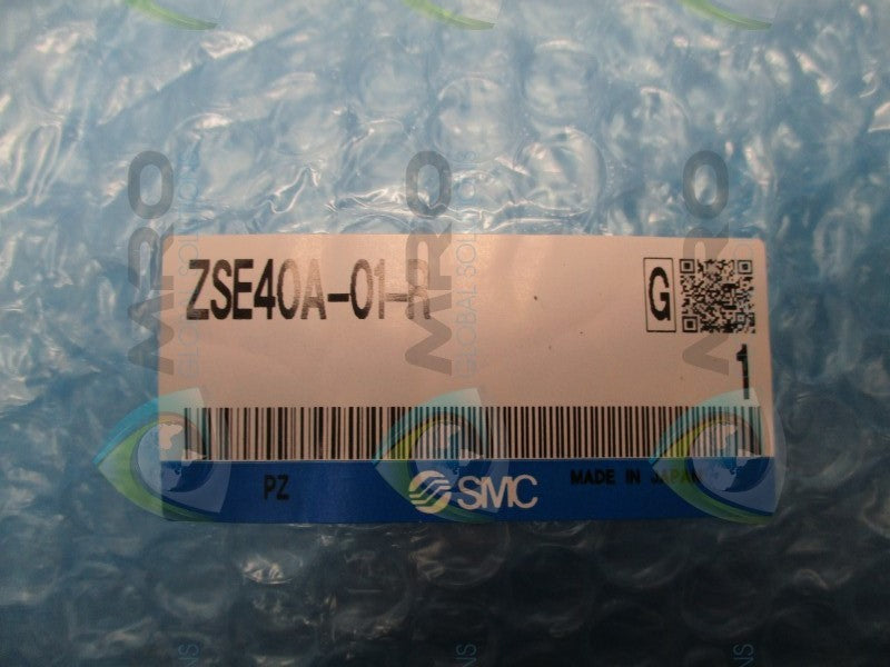 SMC ZSE40A-01-R DIGITAL PRESSURE SWITCH * NEW IN FACTORY BAG *