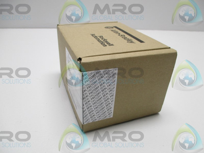 ALLEN BRADLEY 1769-L32E SER. A F/W 1.15 MODULE DATE: 2011 * FACTORY SEALED *
