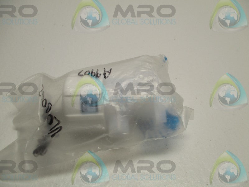 FLUOROWARE 202-68 DIAPHRAGM VALVE * NEW IN FACTORY BAG *