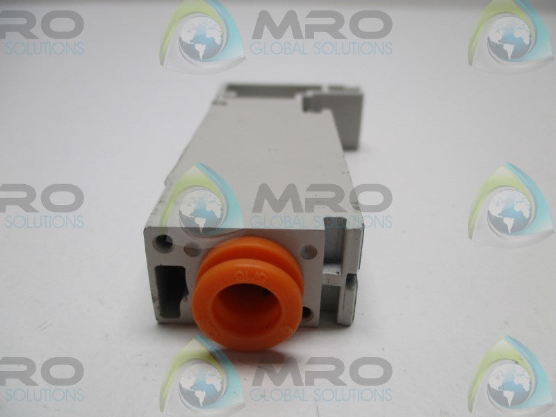 SMC VVQ2000-P-1-N9 SUB SPACER  NSNP