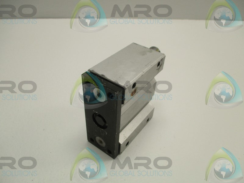 SMC MGQM32-50 PNEUMATIC GUIDE CYLINDER  UNMP