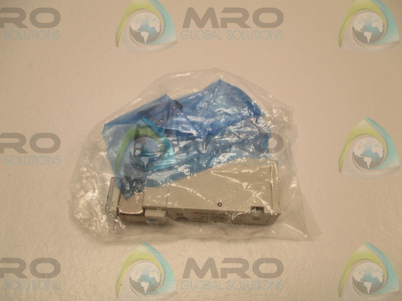 SMC SYJ7143-5MOZ SOLENOID VALVE * NEW IN FACTORY BAG *