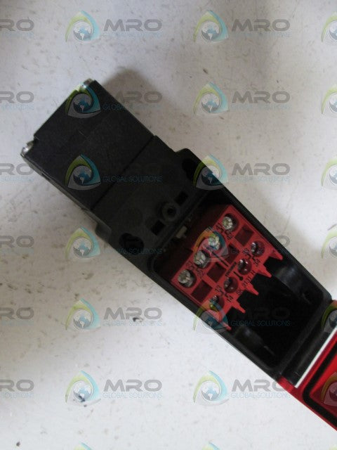 STI T4012-022 SAFETY SWITCH *NEW NO BOX*