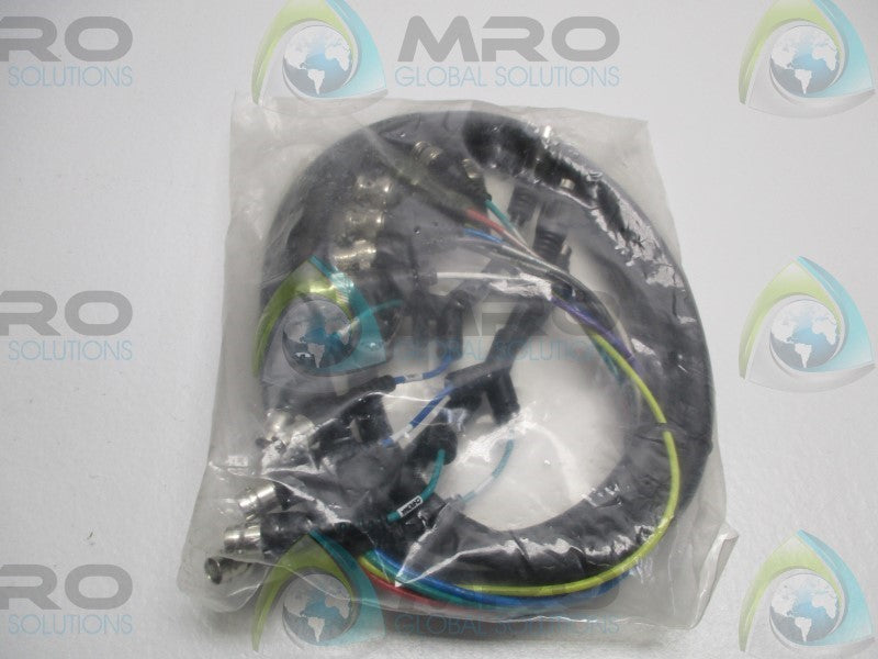 MATROX DBHD44-TO-8BNC INPUT CABLE * NEW IN FACTORY BAG *
