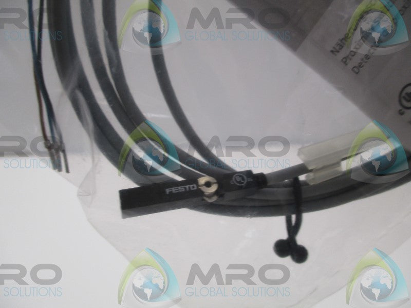 FESTO SME-8M-DS-24V-K2,5-OE PROXIMITY SENSOR * NEW IN FACTORY BAG *