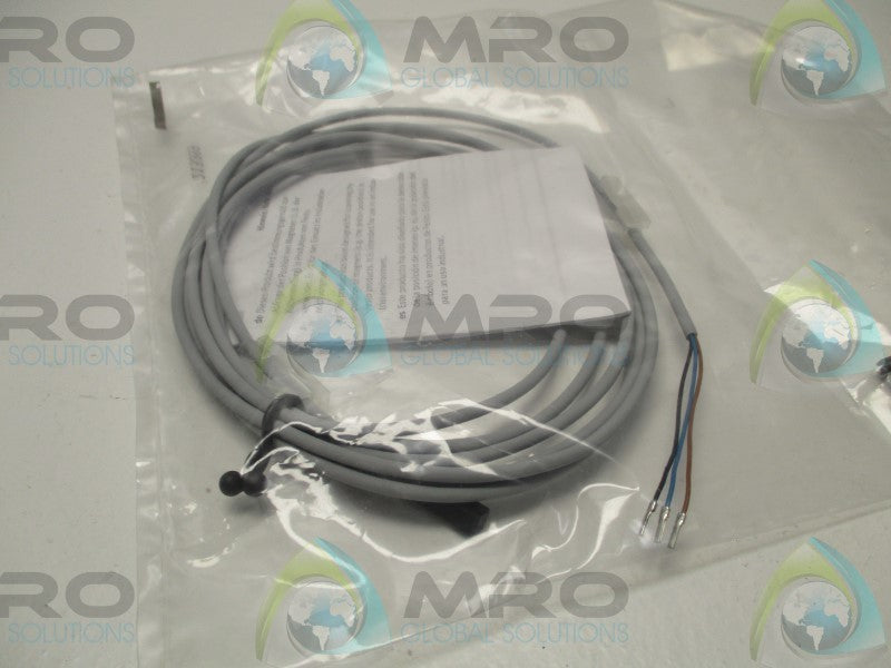 FESTO SME-8M-DS-24V-K2,5-OE PROXIMITY SENSOR * NEW IN FACTORY BAG *
