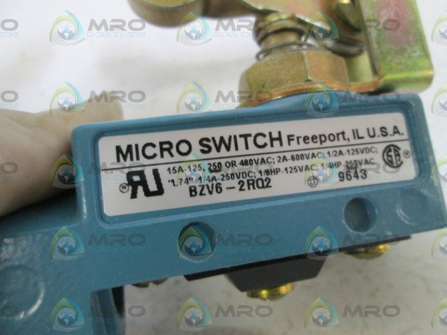 MICROSWITCH ROLLER ARM LIMIT SWITCH BZV6-2RQ2 (AS PICTURED) *NEW NO BOX*