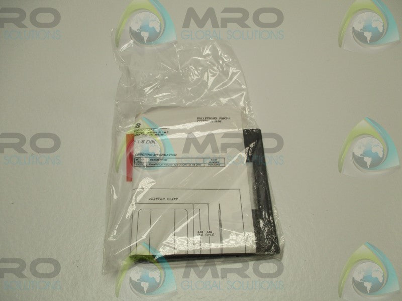 RED LION CONTROLS PMK50000 PANEL MOUNT KIT * NEW IN FACTORY BAG *