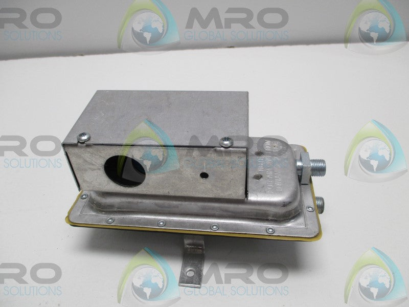 JOHNSTONE L36-817 AIR FLOW SWITCH * NEW IN BOX *