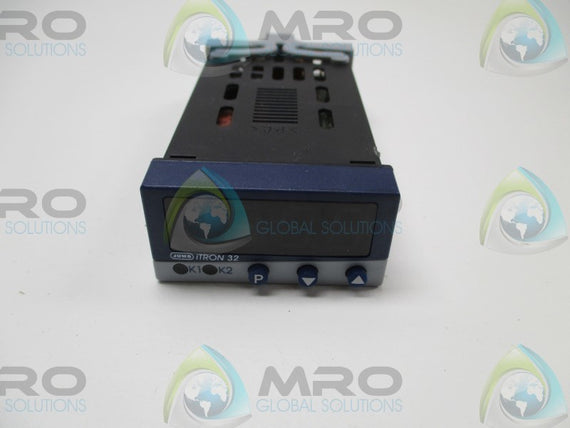 JUMO 702040/88-888-000-23/210 TEMPERATURE CONTROLLER * NEW NO BOX *