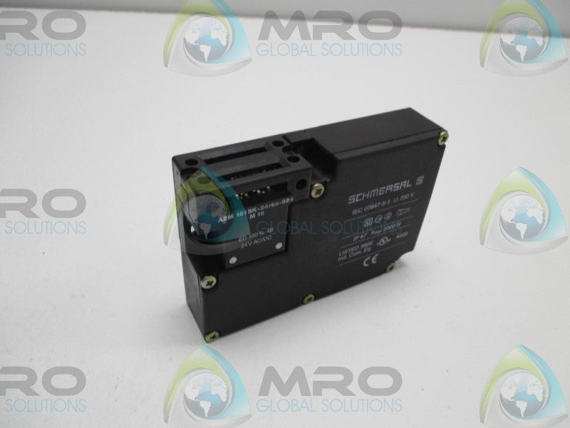 SCHMERSAL AZM161SK-24RKA-024M16 SAFETY INTERLOCK SWITCH * NEW IN BOX *