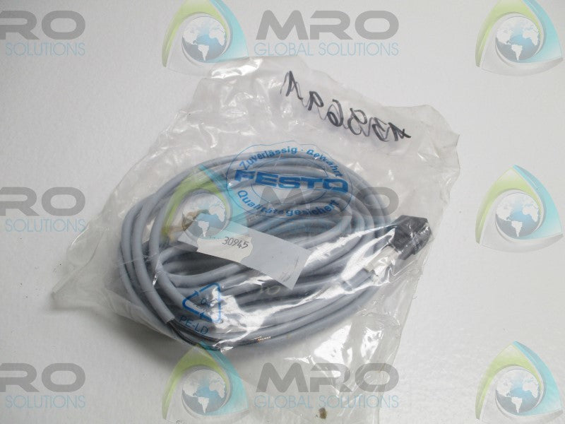 FESTO KME-1-24DC-5-LED 30945 PLUG SOCKET CABLE * NEW IN FACTORY BAG *