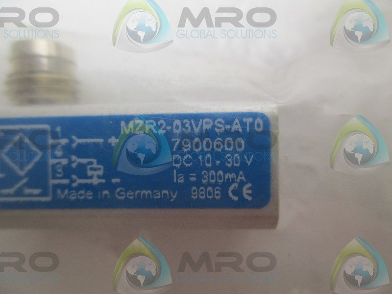 SICK MZR2-03VPS-AT0 PHOTOELECTRIC SENSOR * NEW IN FACTORY BAG *