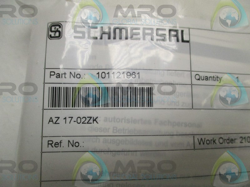 SCHMERSAL AZ17-02ZK INTERLOCK SAFETY SWITCH * NEW IN FACTORY BAG *