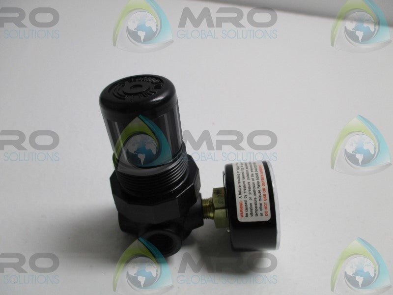 NORGREN R07-200-RNKA REGULATOR 1/4" (AS PICTURED) *NEW NO BOX *