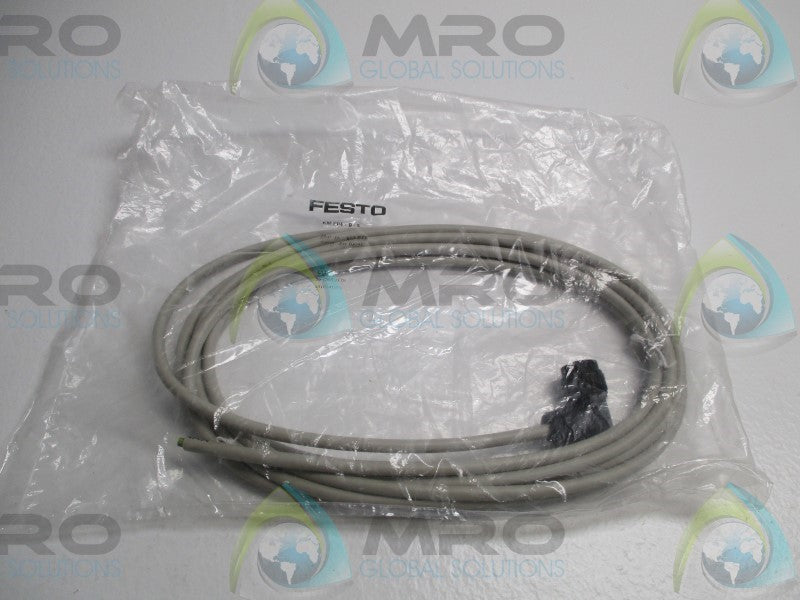 FESTO KMPPE-B-5 PLUG SOCKET W/ CABLE * NEW IN FACTORY BAG *