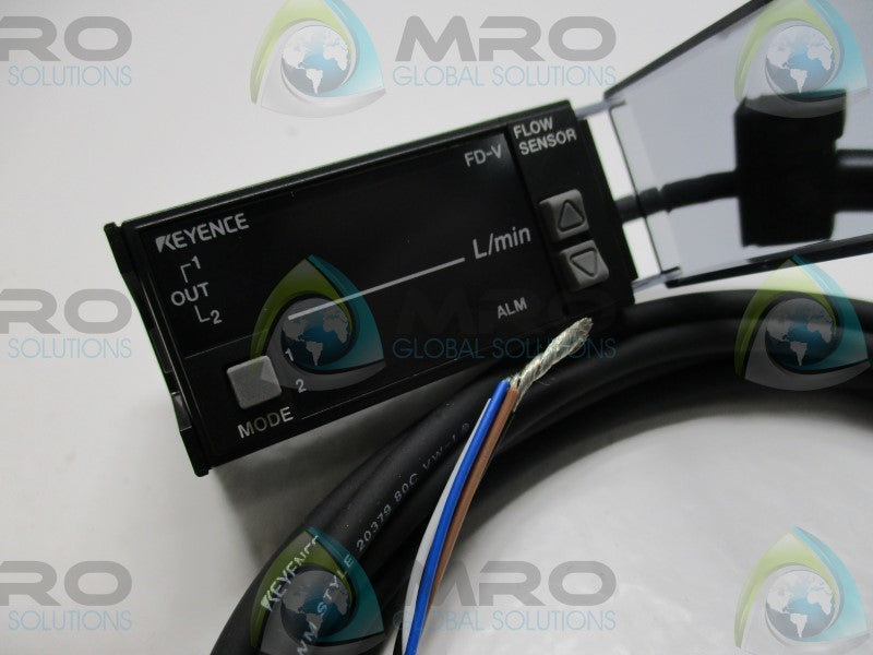 KEYENCE FD-V70A DIGITAL FLOW SENSOR AMPLIFIER * NEW IN BOX  *