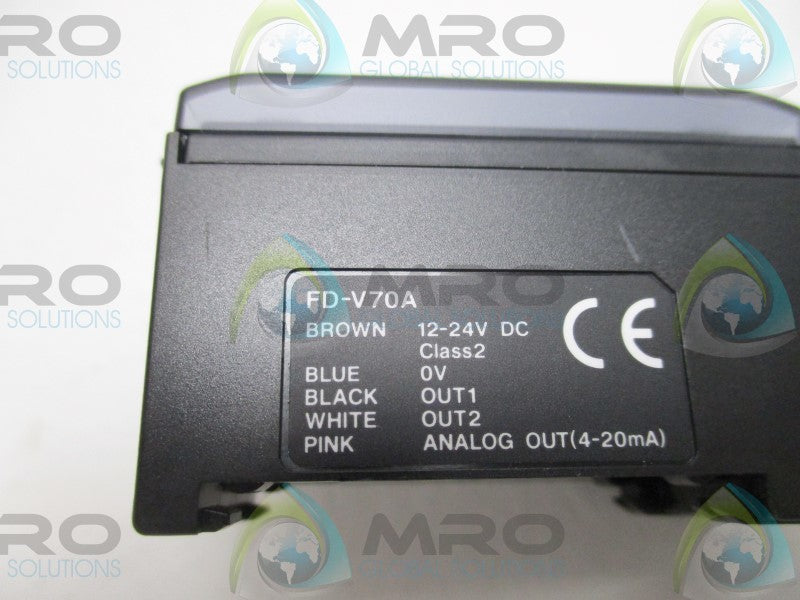 KEYENCE FD-V70A DIGITAL FLOW SENSOR AMPLIFIER * NEW IN BOX  *