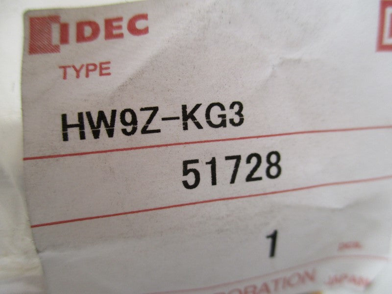 IDEC HW9Z-KG3 E-STOP SHROUD * NEW IN FACTORY BAG *