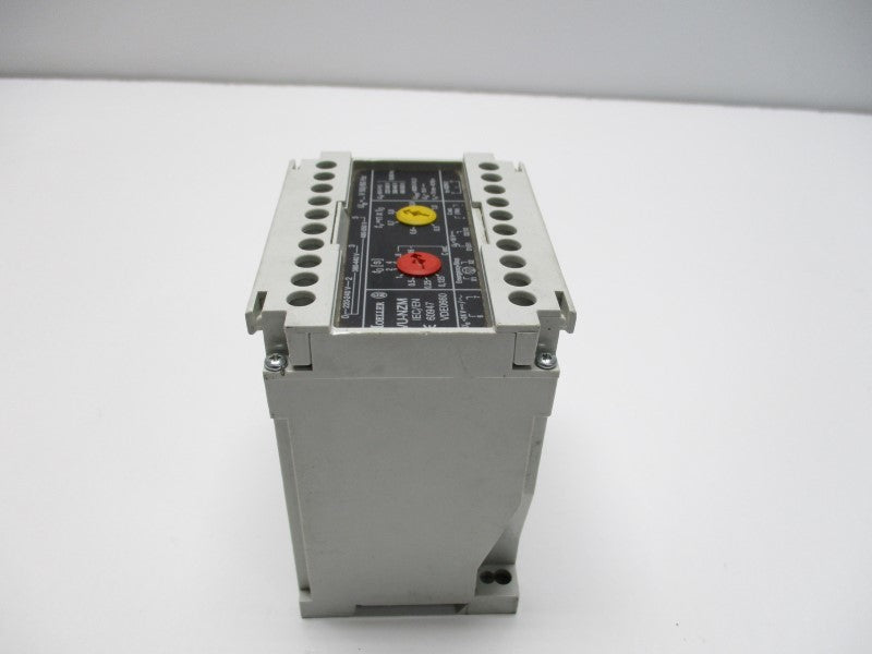 KLOCKNER MOELLER UVU-NZM RELEASE DELAY UNIT * USED *