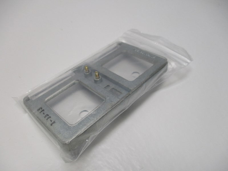 EATON IZM-PLPC-M PADLOCKABLE PUSHBUTTON COVER KIT * NEW IN BOX*