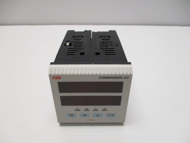 ABB COMMANDER C250/0100/STD PROCESS CONTROLLER * NEW IN BOX *